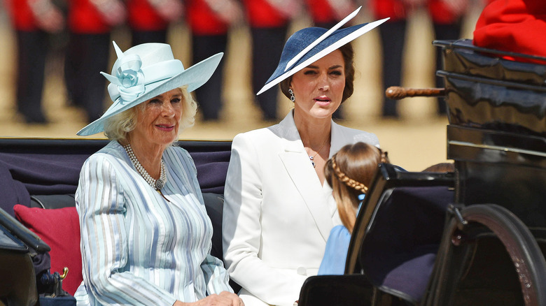 Kate and Camilla in carriage 