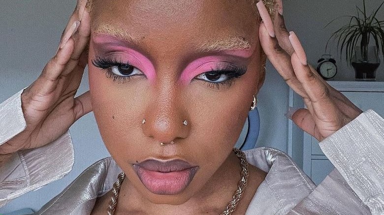 Shavonte Dill wearing the reverse cut crease 