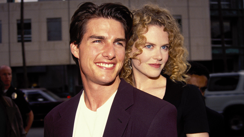 Nicole Kidman and Tom Cruise posing for photos