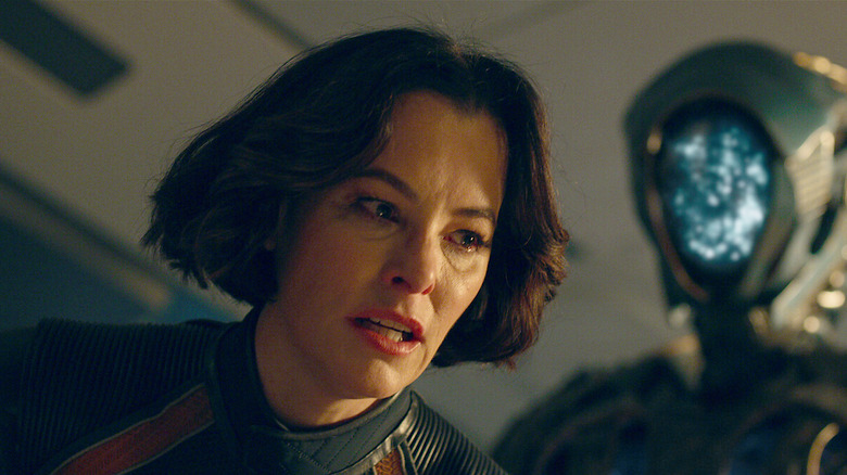 Parker Posey in a scene from Lost in Space