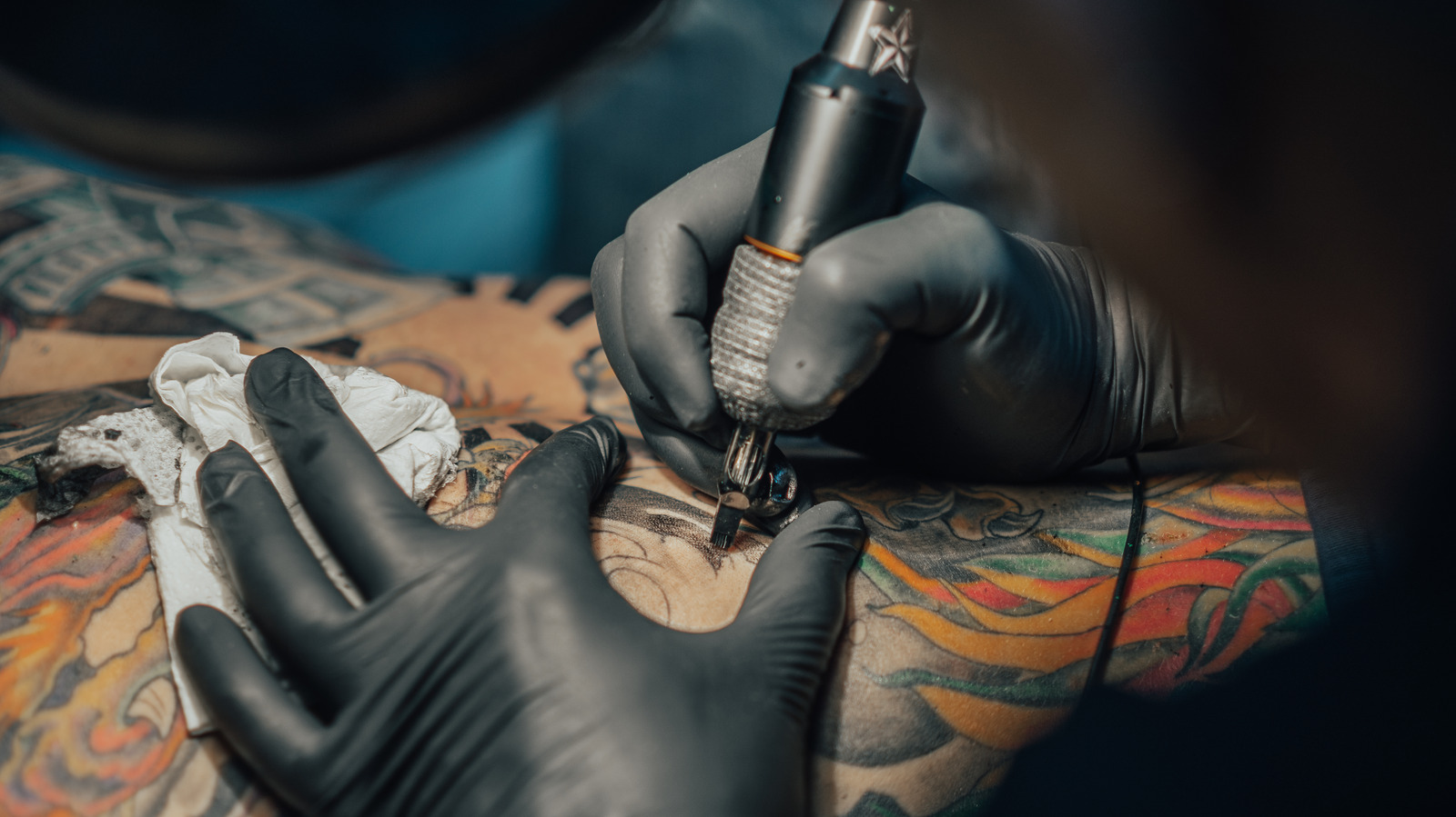 33 best pretty hand tattoos ideas you will love  alexie