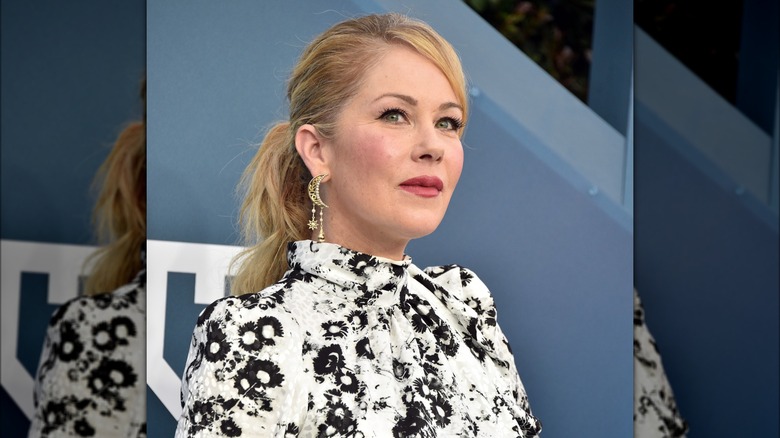  Christina Applegate at an event