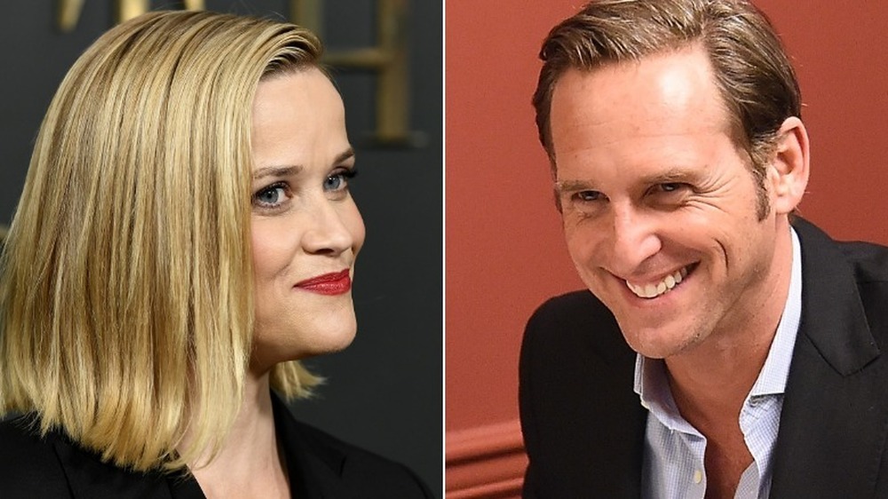 Reese Witherspoon smiling (left), Josh Lucas smiling (right)