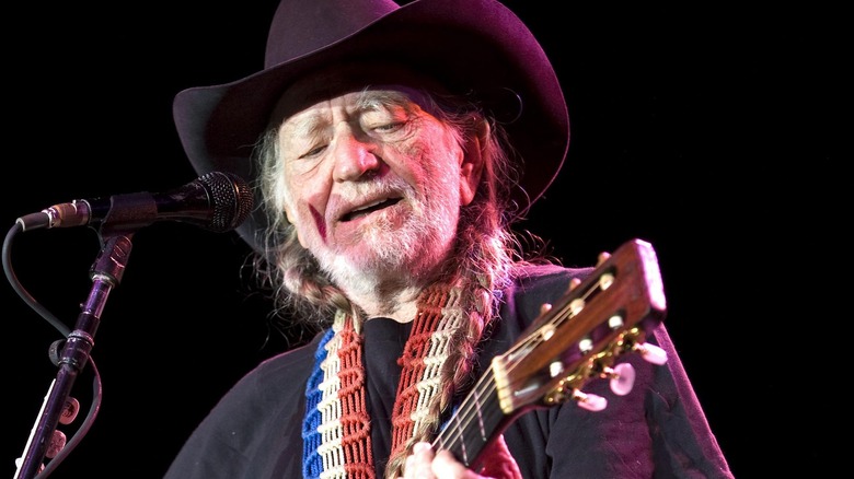 Willie Nelson performing