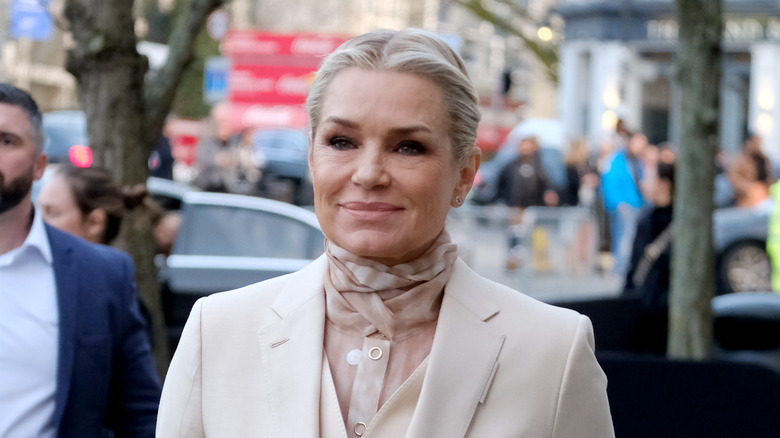 Yolanda Hadid walking