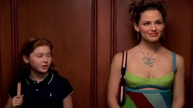 Jennifer Gardner and Renee Olstead in 13 Going on 30