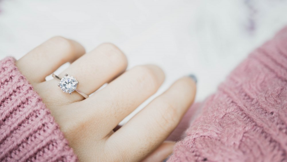 jewelry: diamond ring