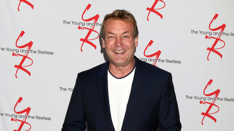 Doug Davidson posing