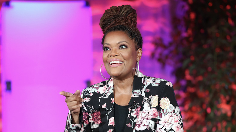 Yvette Nicole Brown talking on tour