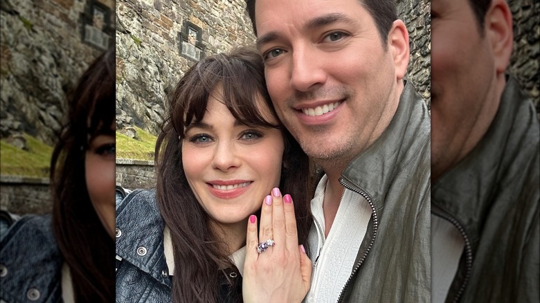 Zooey Deschanel shows off engagement ring next to Jonathan Scott